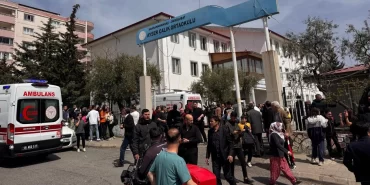 Kahramanmaraş'ta okulda silahlı saldırı: 9 kişi hayatını kaybetti