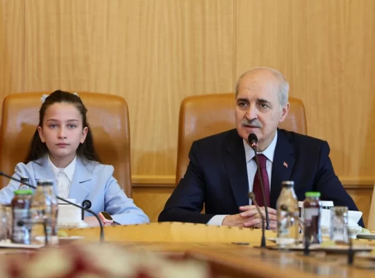 Kurtulmuş: Güçlü Türkiye'nin şartı güçlü nesillerdir