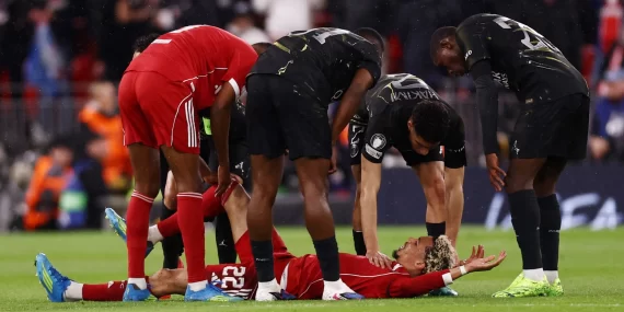 Liverpool’da şok sakatlık: Hugo Ekitike sezonu kapattı