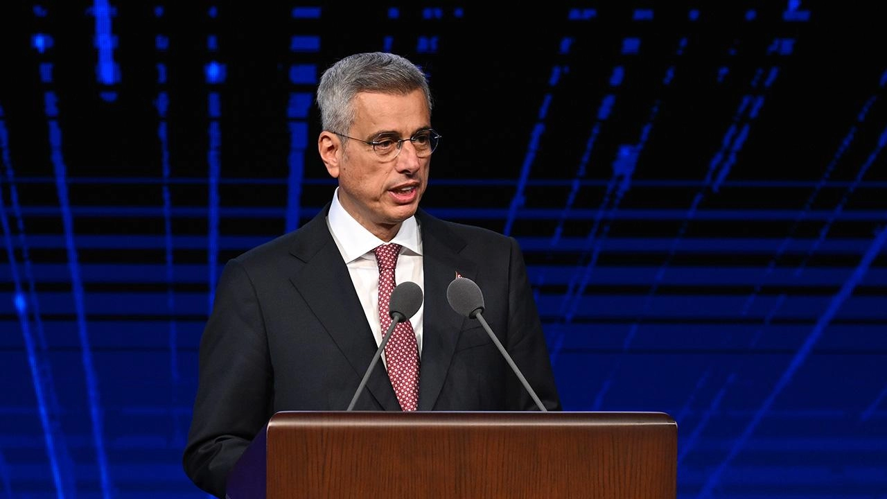 Memişoğlu: Türkiye sağlıkta çevresinin parlayan yıldızıdır