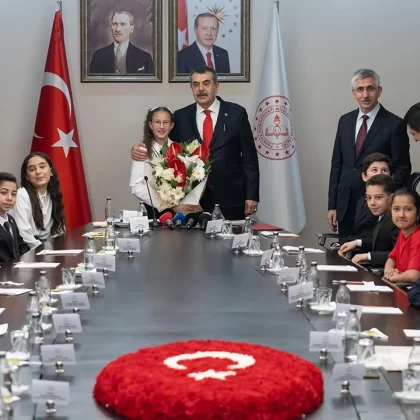 Milli Eğitim Bakanlığı koltuğu Defne Bayraktaroğlu'na emanet