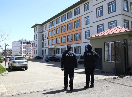 Okullarda yeni dönem: Renkli takip ve siber koruma