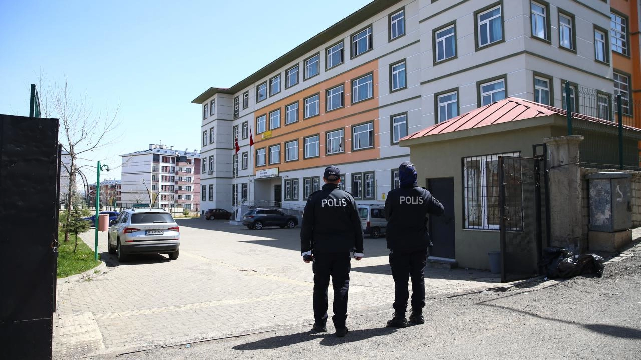 Okullarda yeni dönem: Renkli takip ve siber koruma