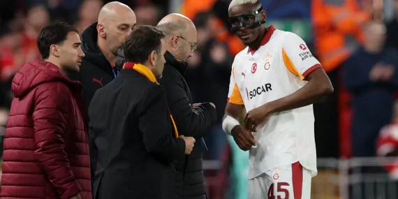 Osimhen için derbi öncesi kritik sakatlık uyarısı