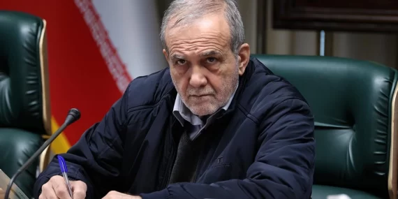 Pezeşkiyan: Teslimiyet dayatması başarısızlığa mahkumdur