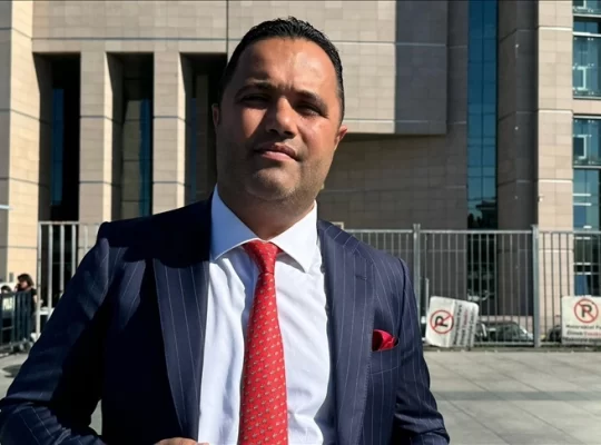 Rezan Epözdemir hakkındaki casusluk soruşturmasında takipsizlik