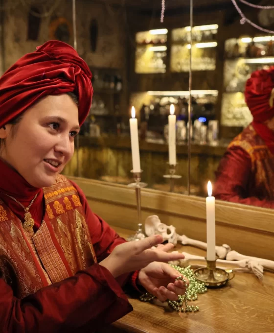 Rusya'da mistisizm patlaması: Askerler muska yaptırıyor