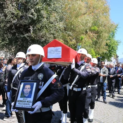 Şehit polis Serkan Hızlı ebediyete uğurlandı