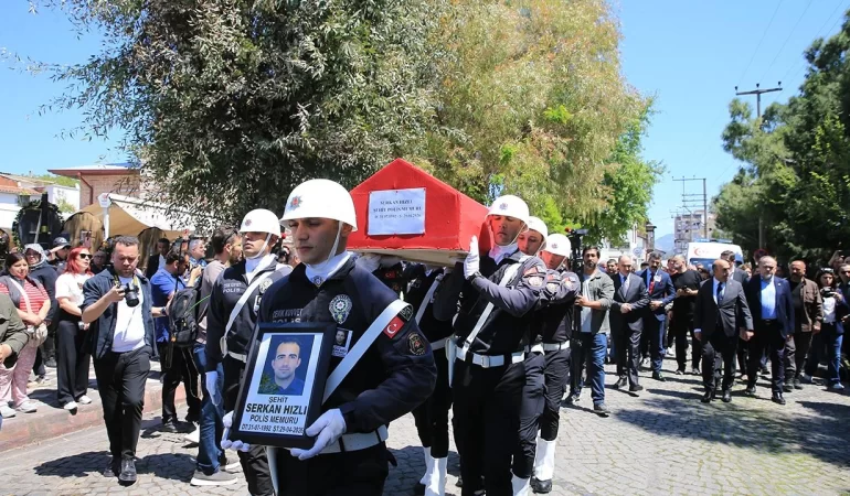 Şehit polis Serkan Hızlı ebediyete uğurlandı