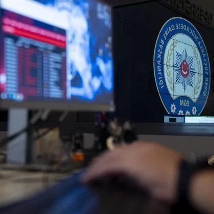Siber devriye operasyonu: 170 kişi tutuklandı