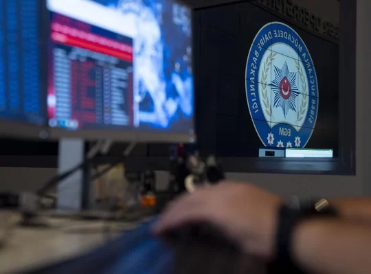 Siber devriye operasyonu: 170 kişi tutuklandı