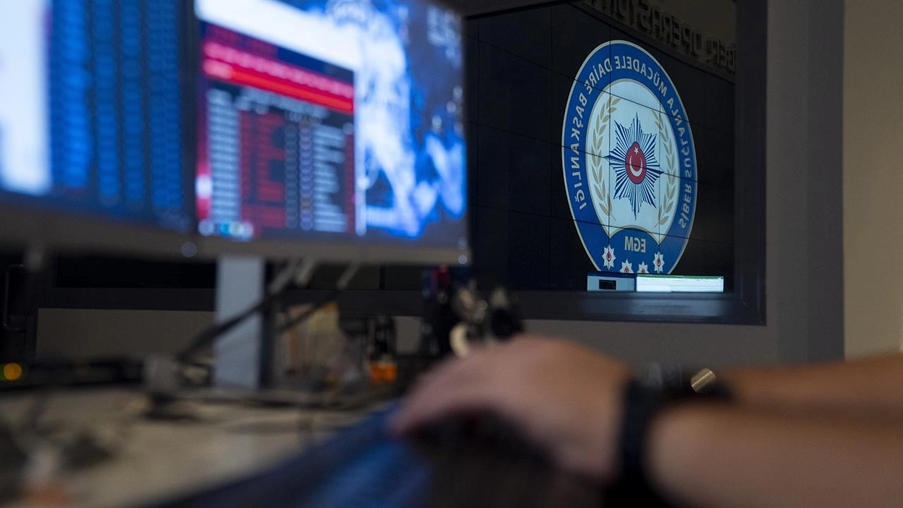 Siber devriye operasyonu: 170 kişi tutuklandı