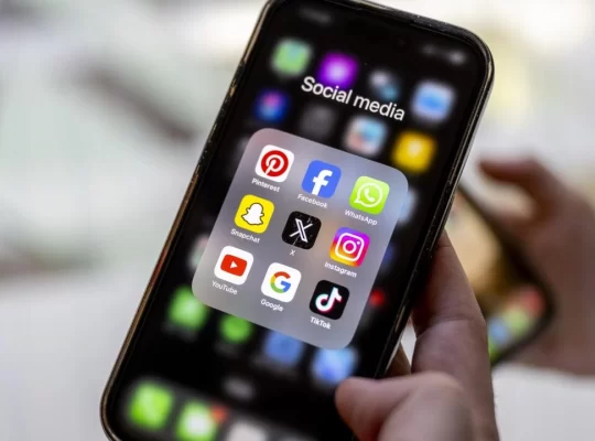 Sosyal medyada 15 yaş sınırı: İşte yeni dijital dünya kuralları