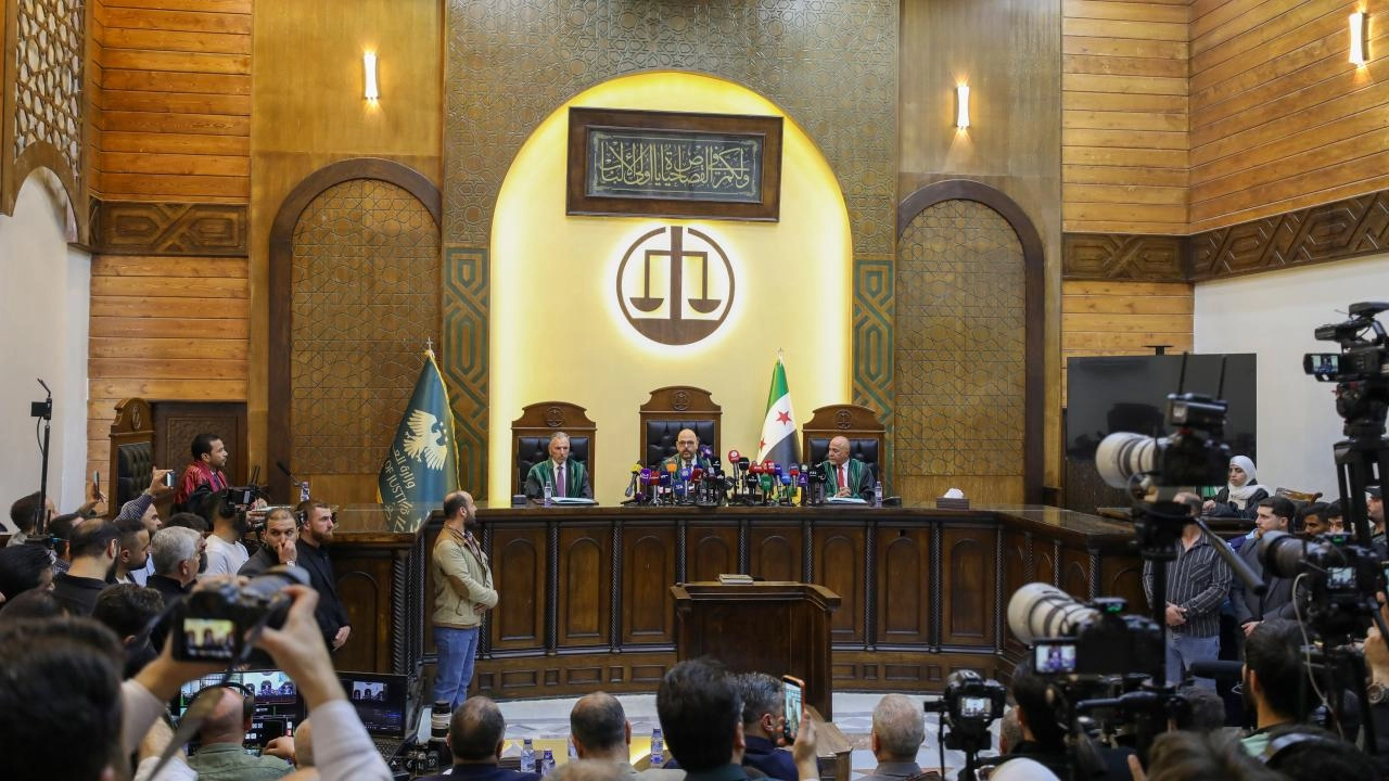 Suriye'de devrik lider Beşşar Esed için yargı süreci başladı