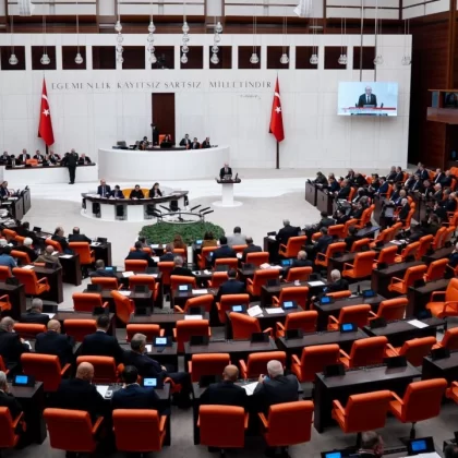 TBMM'de fahiş aidat ve afetzede koruma mesaisi