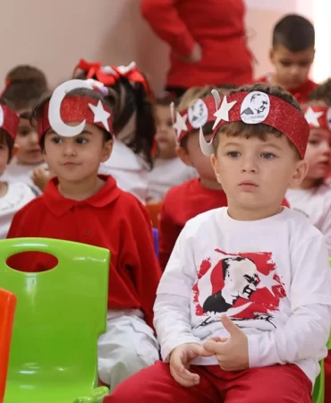 Türkiye'de her 4 kişiden biri çocuk oldu