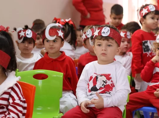 Türkiye'de her 4 kişiden biri çocuk oldu