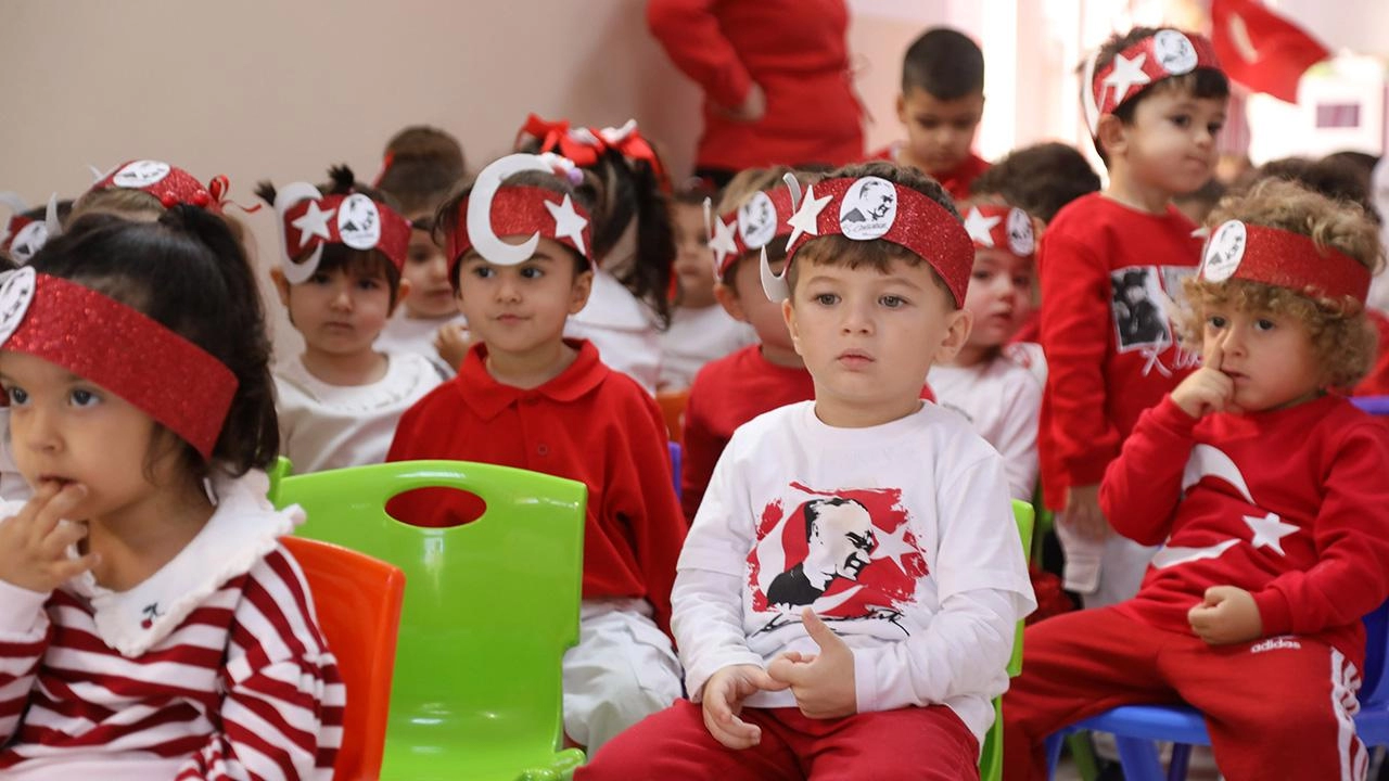 Türkiye'de her 4 kişiden biri çocuk oldu