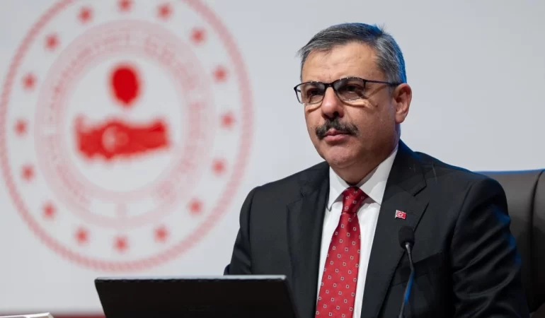 Bakan Çiftçi'den subay ve astsubay adaylarına mesaj