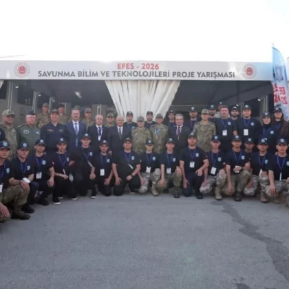 Bakan Güler, EFES-2026 Tatbikatı'ndaki yerli teknolojileri inceledi
