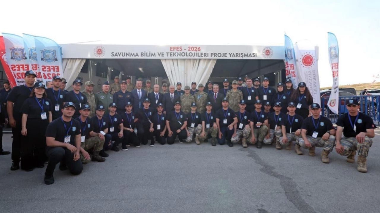 Bakan Güler, EFES-2026 Tatbikatı'ndaki yerli teknolojileri inceledi