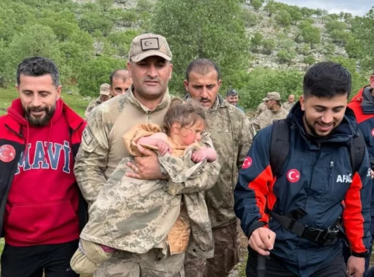 Batman'da kaybolan küçük Melike 17 saat sonra bulundu