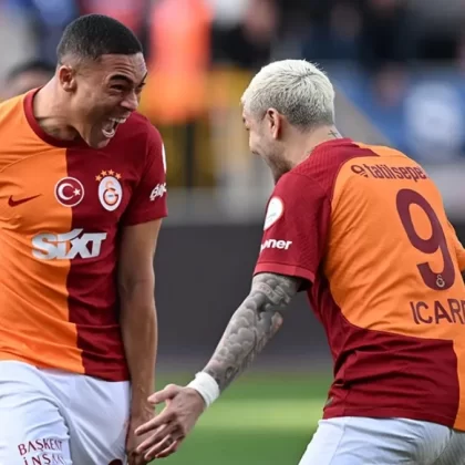 Carlos Vinicius kabusu yaşadı: 6 dakikada 3 penaltı kaçırdı
