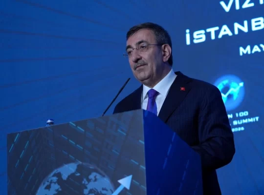 Cevdet Yılmaz: Türkiye dünyanın bağlantı noktasıdır