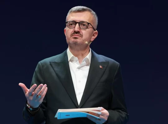 Duran: Algoritmalar tarafından yönlendirilmeyeceğiz