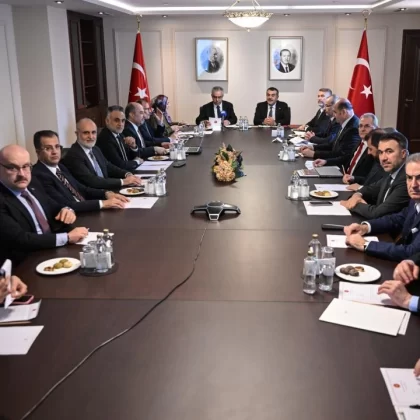 Eğitim sisteminde vesayetten arınma ve yerlileşme vurgusu