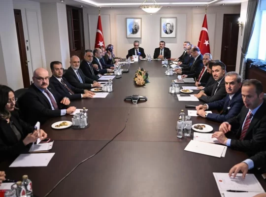 Eğitim sisteminde vesayetten arınma ve yerlileşme vurgusu