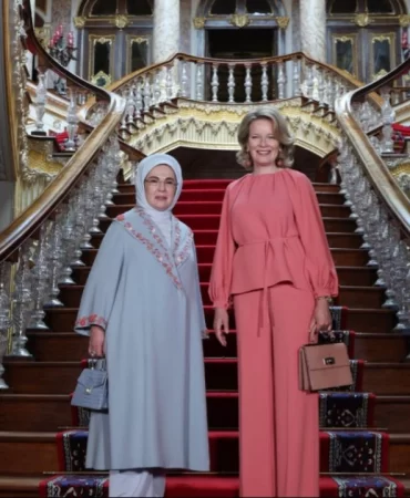 Emine Erdoğan ve Belçika Kraliçesi Mathilde İstanbul'da buluştu