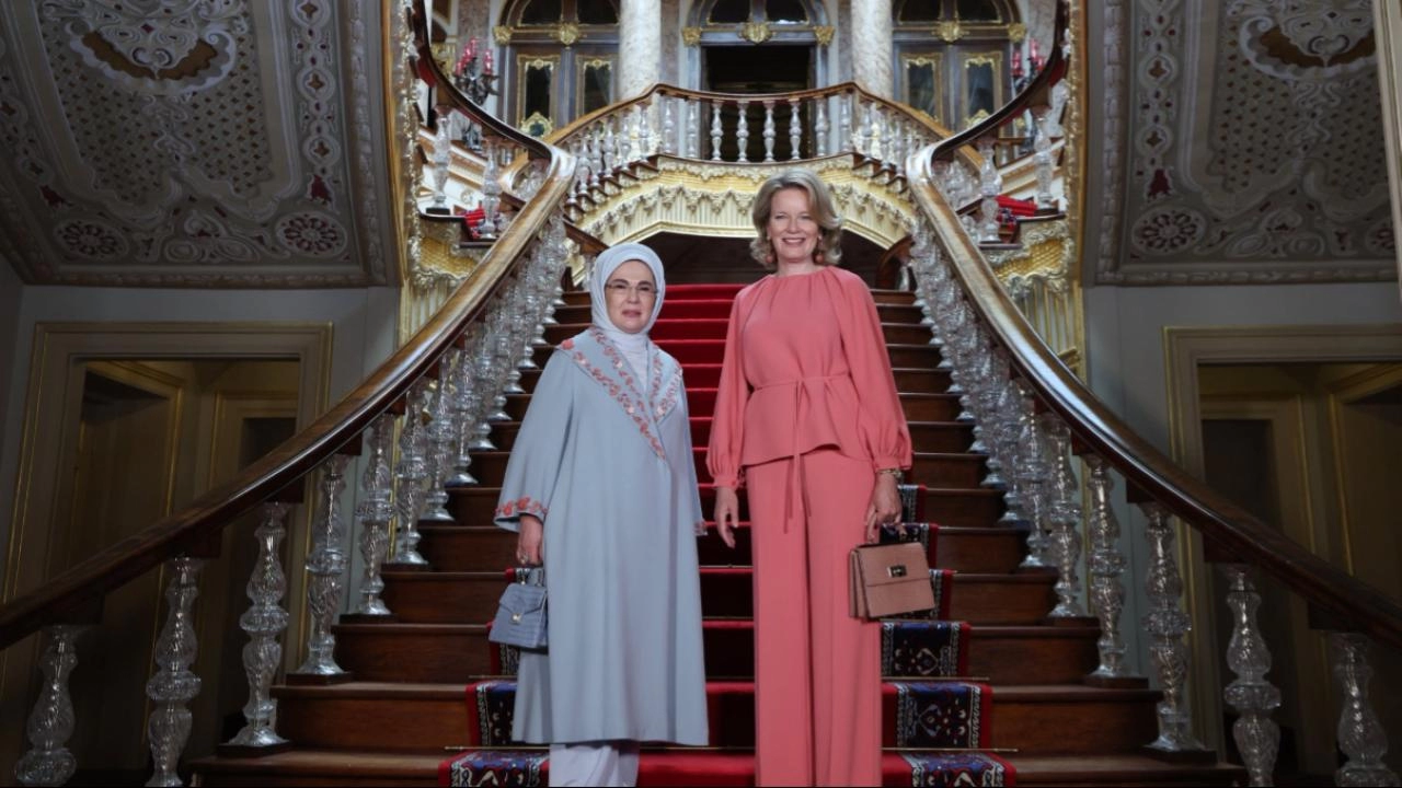 Emine Erdoğan ve Belçika Kraliçesi Mathilde İstanbul'da buluştu