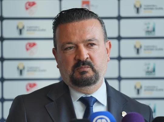 Fenerbahçe yönetiminden Tedesco ve şampiyonluk açıklaması