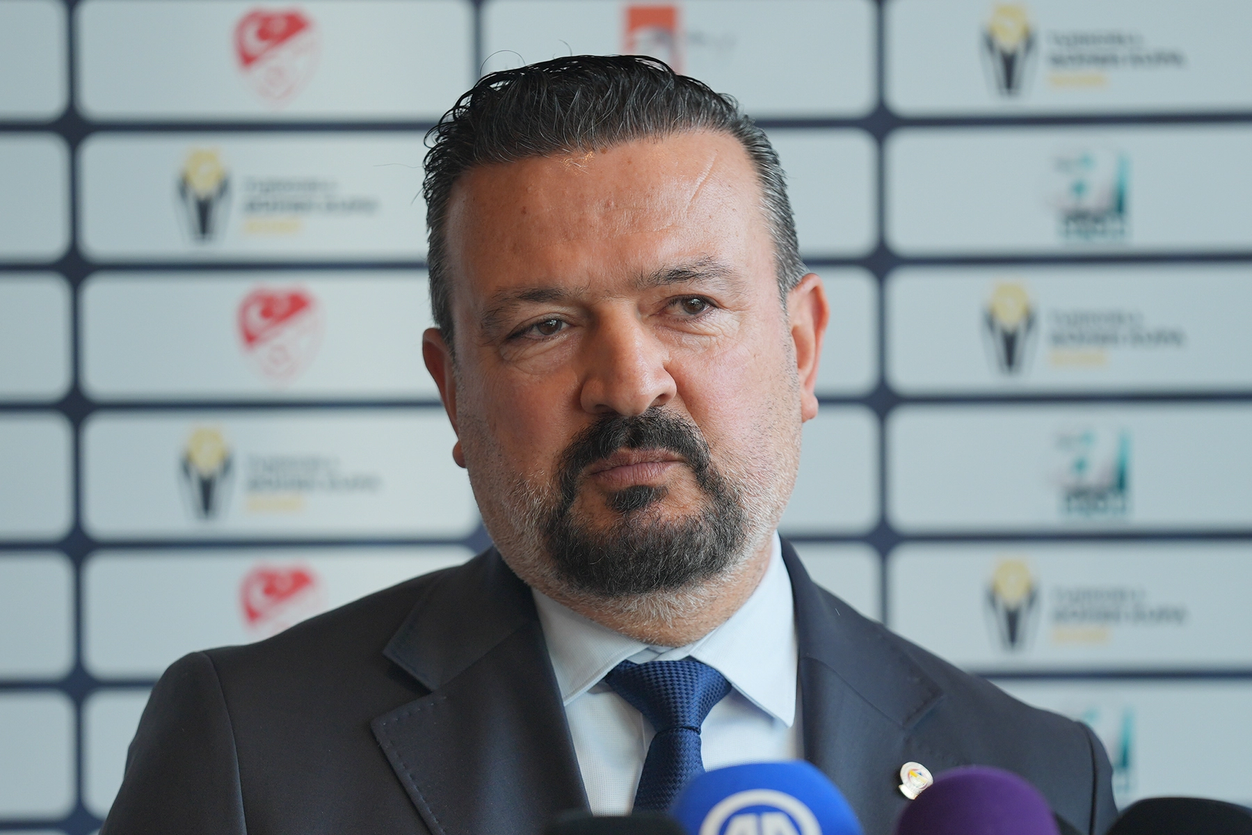 Fenerbahçe yönetiminden Tedesco ve şampiyonluk açıklaması