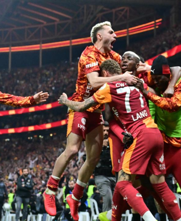 galatasaray-tarihi-rekorunu-egale-etti-ust-uste-4-sampiyonluk