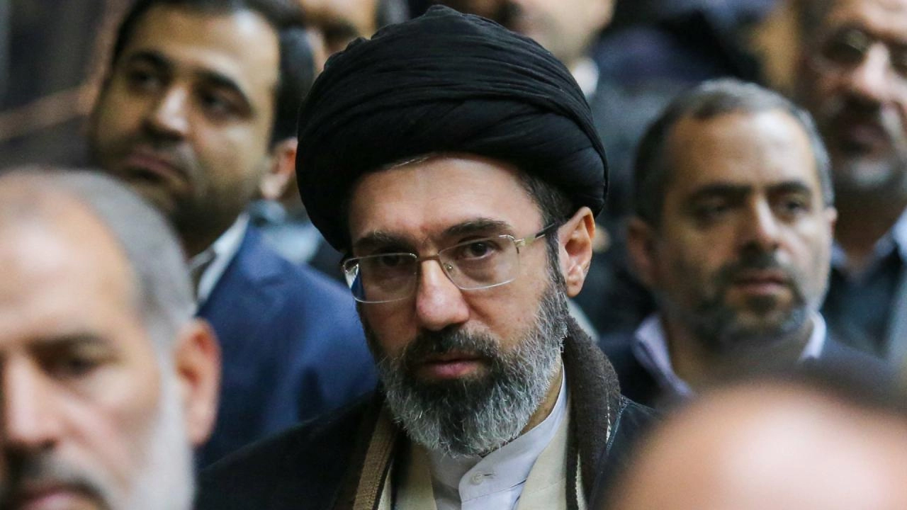 Hamaney: Hürmüz Boğazı'nda yeni bir dönem başlıyor