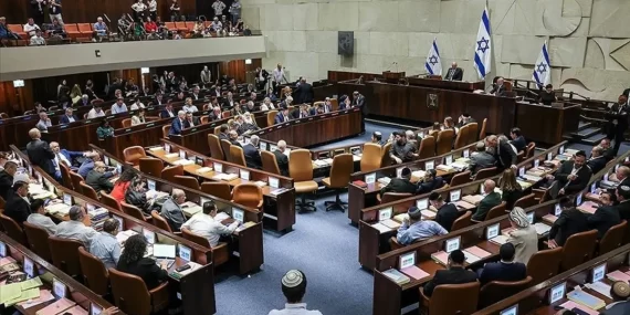 İsrail’de erken seçim sinyali: Parlamento fesih için oylamaya gidiyor