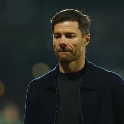 Liverpool Xabi Alonso için Real Madrid ile temasa geçti