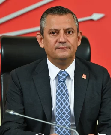 Özgür Özel'e 300 bin liralık tazminat cezası
