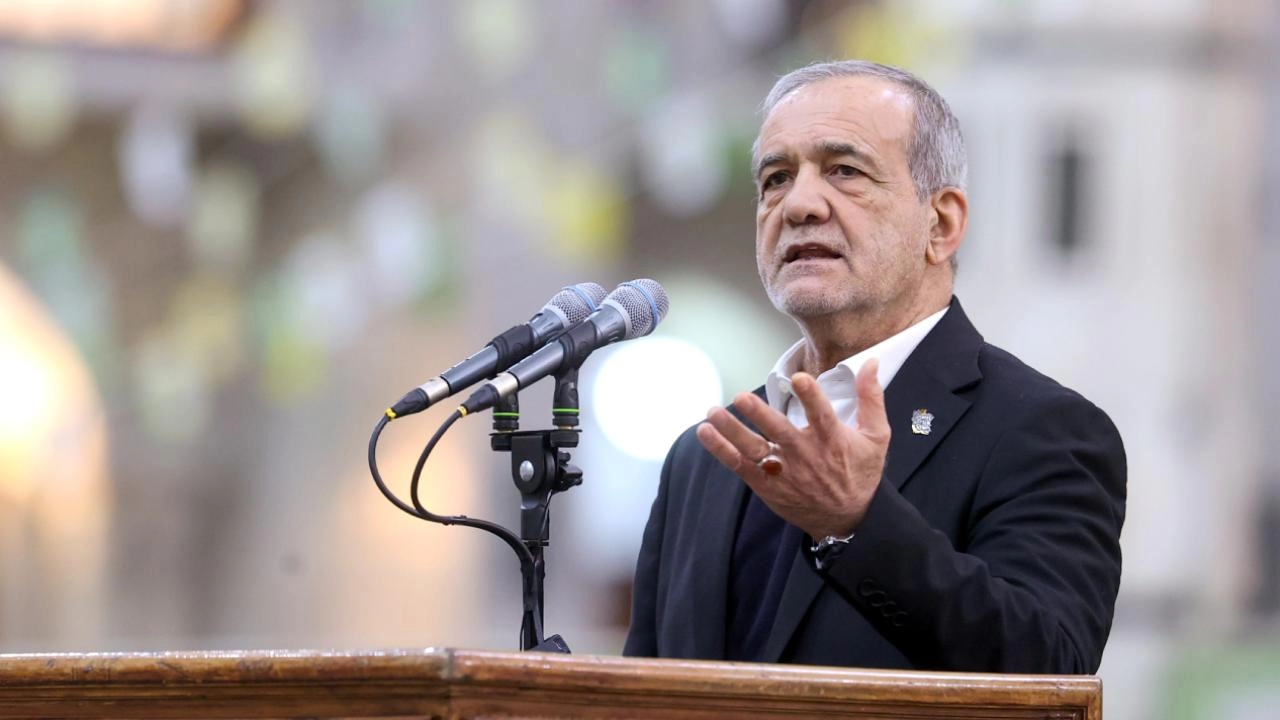 Pezeşkiyan: Deniz ablukası başarısızlığa mahkumdur