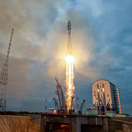 Rusya’nın yeni nesil roketi Soyuz-5 gökyüzüyle buluştu