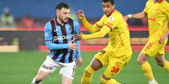 Trabzonspor puanı uzatmalarda kurtardı