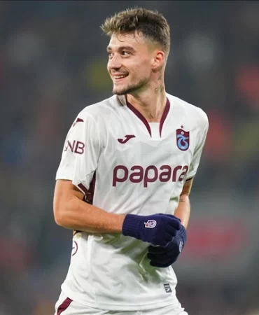 Trabzonspor'dan Ernest Muçi için sürpriz hamle: Opsiyon süresi uzatıldı
