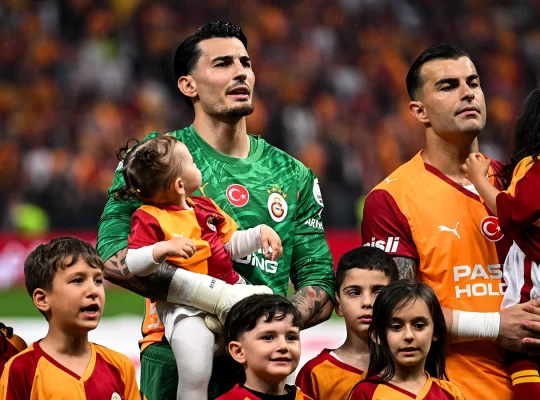 Uğurcan Çakır'dan Trabzonspor'a olay gönderme