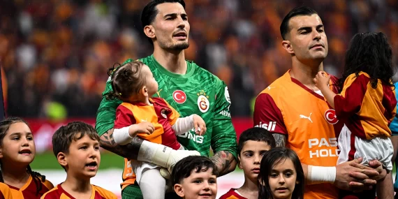 Uğurcan Çakır’dan Trabzonspor’a olay gönderme