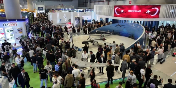 Vatandaşlar savunma sanayiinin devlerini SAHA 2026’da inceledi