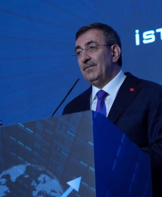 Yılmaz: Türkiye dünyanın bağlantı noktası konumundadır