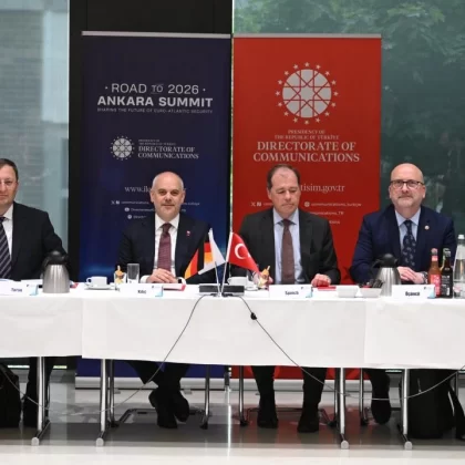 Ankara Zirvesi öncesinde Berlin'de kritik NATO toplantısı