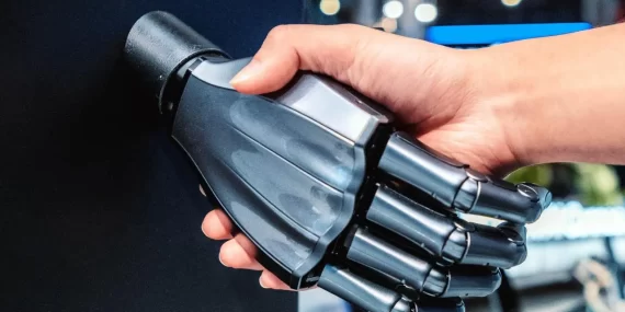 Anthropic CEO’su Amodei’den yapay zekaya sert düzenleme çağrısı